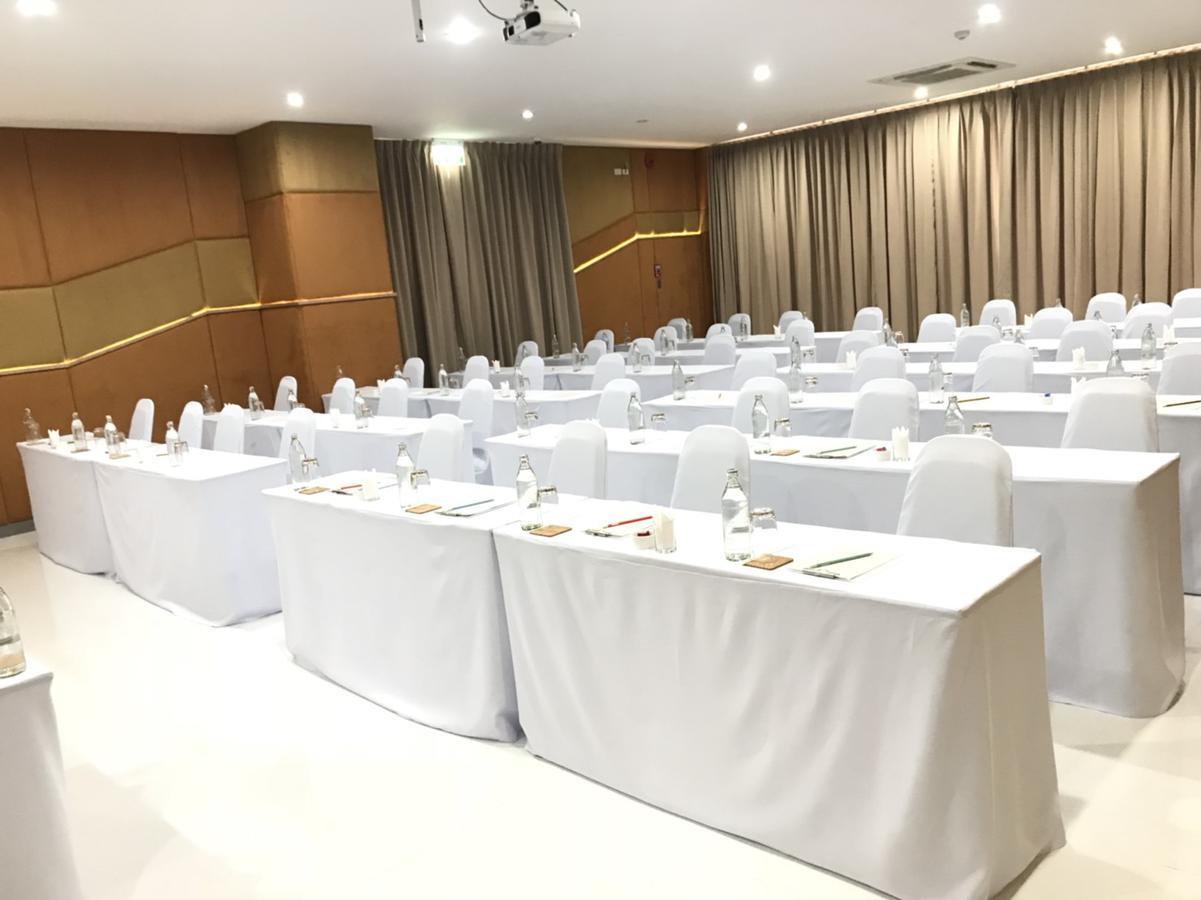 Anna-Nava Pakkret Hotel Nonthaburi Exterior foto